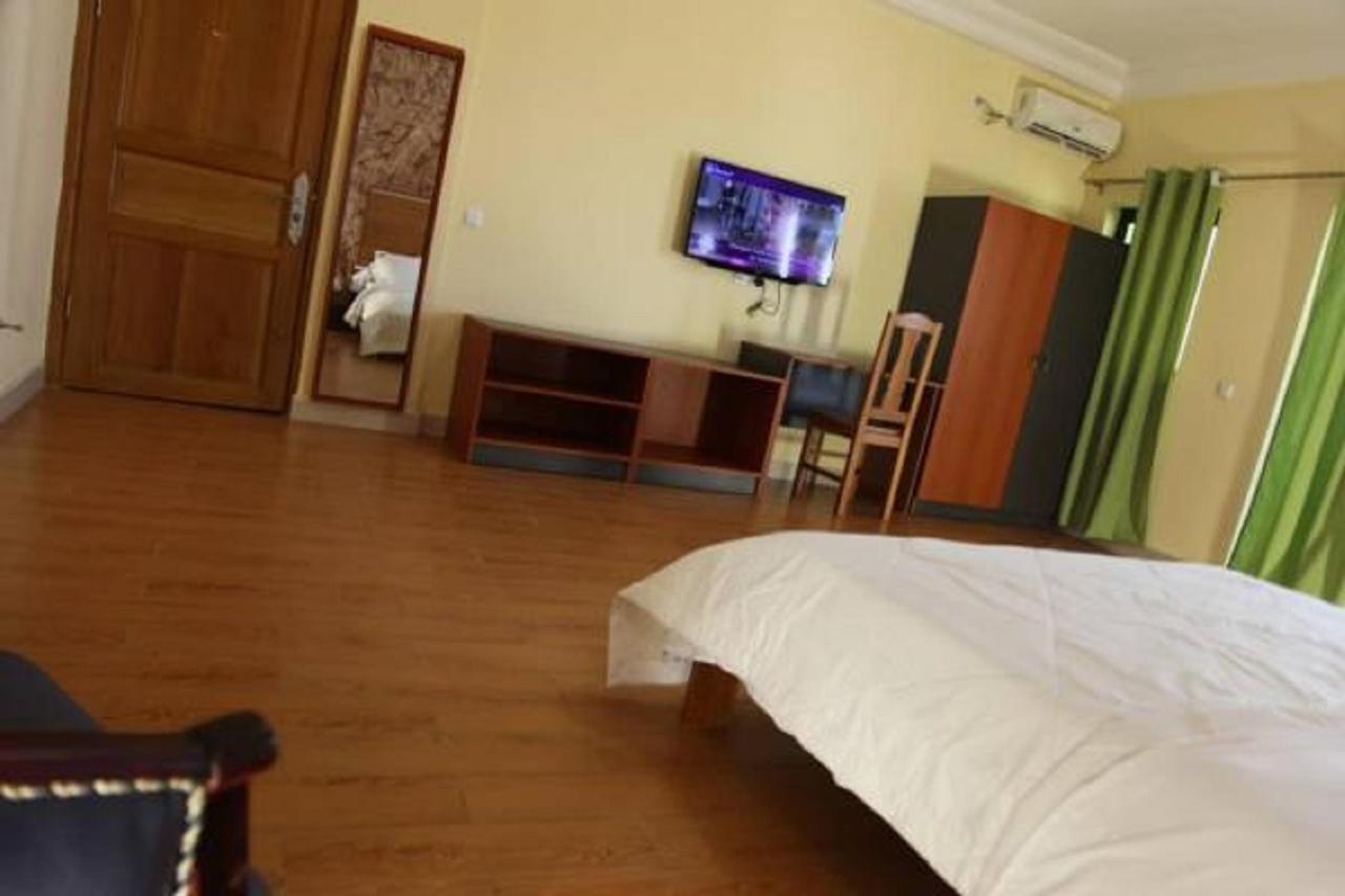 Cityzen Hotel Douala Exterior photo